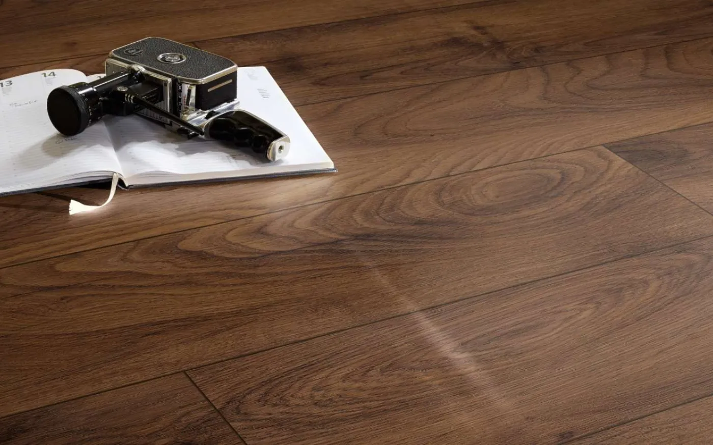 Tobacco Manor Oak, TN, 7 mm, Standard Plank - Room Scene